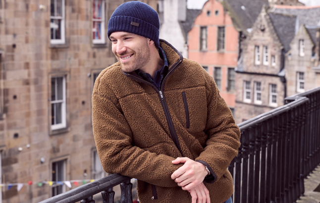 Braune Teddyjacke von Aigle