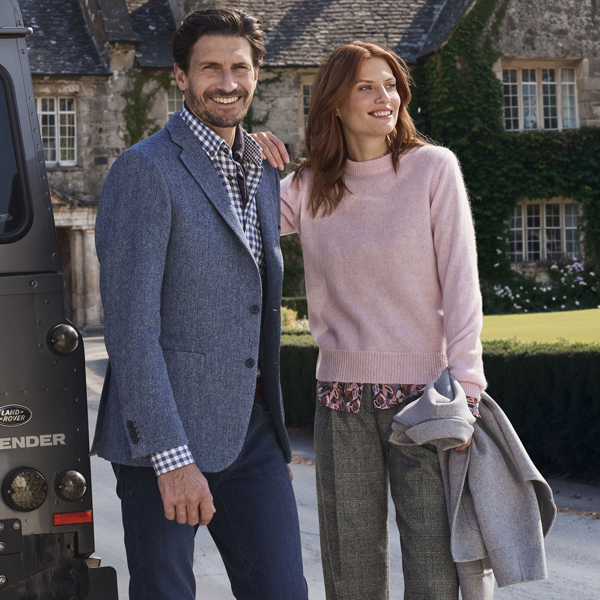 Wie kombiniere ich klassisch britische Kleidungsstücke alltagstauglich?