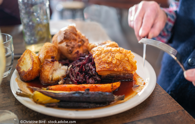 Klassisches Sunday Roast im Restaurant